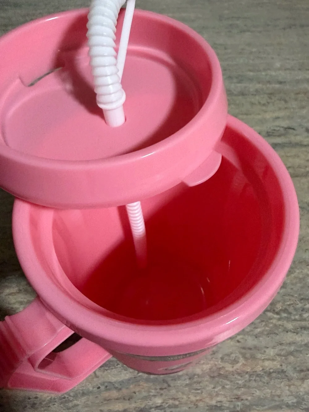 NWOT Harley-Davidson Pink 34-OZ Travel Cup with White Straw